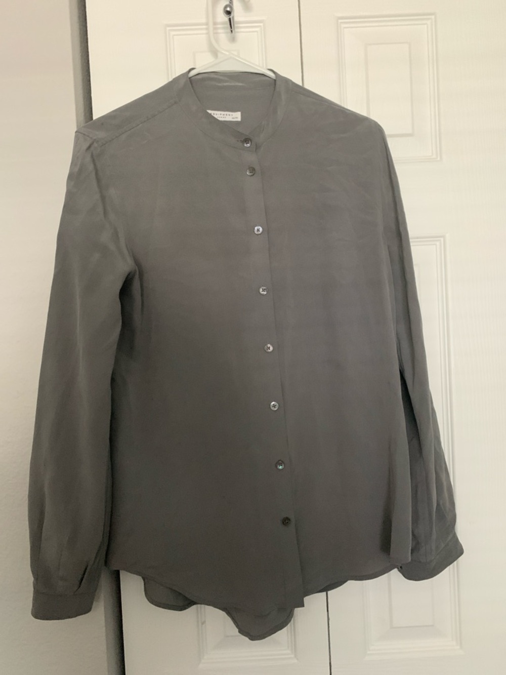 Equipment Femme Women’s Long Sleeve Button Up